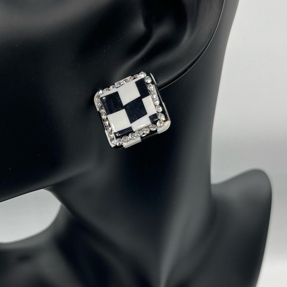 Checkered Rhinestone Stud Elegant and Sparkling Earrings - Picture 2 of 7